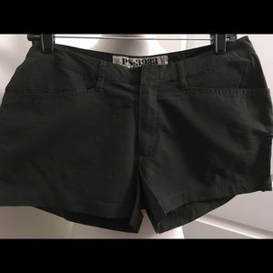 Periscope army green shorts